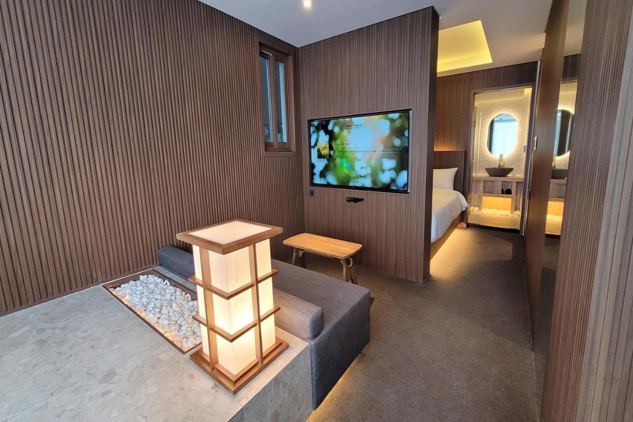 Uh Suite The Myeongdong Séoul Extérieur photo